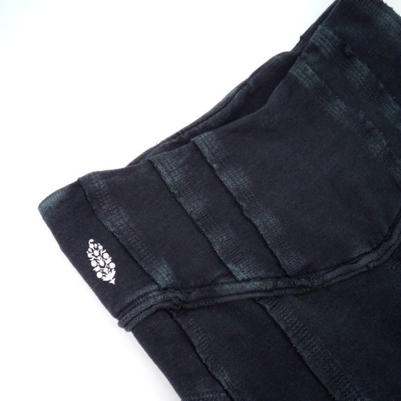 NWT Free People Movement Hybrid Leggings Black Gray Exposed Hem XS - Picture 15 of 15